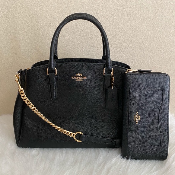Coach purse and wallet set